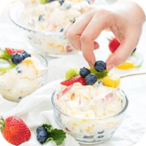 Fresh fruits with ice cream